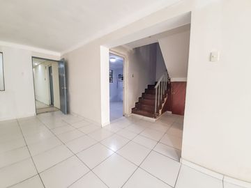 Venta, casa en Av. Cesar Canevaro, San Juan de Miraflores - vivienda y/o comercio