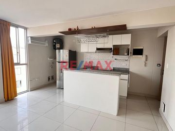 Santa Beatriz - Venta De Departamento