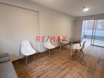Santa Beatriz - Venta De Departamento