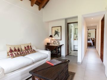 FINCA EN VENTA  LOS PINOS POLO CLUB MOSQUERA