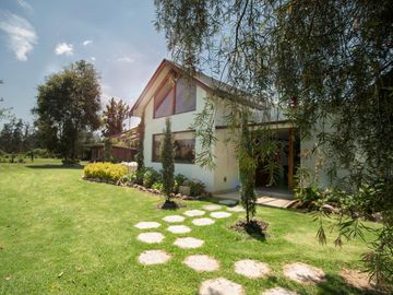 FINCA EN VENTA  LOS PINOS POLO CLUB MOSQUERA