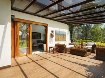 FINCA EN VENTA  LOS PINOS POLO CLUB MOSQUERA