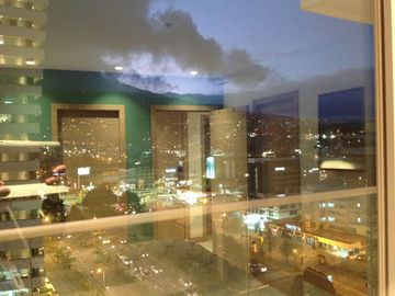 Venta Suite 63m2 con amplio balcón sector Naciones Unidas