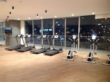 Venta Suite 63m2 con amplio balcón sector Naciones Unidas