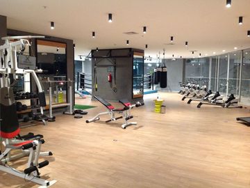 Venta Suite 63m2 con amplio balcón sector Naciones Unidas