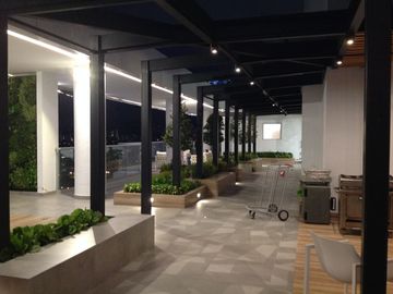 Venta Suite 63m2 con amplio balcón sector Naciones Unidas