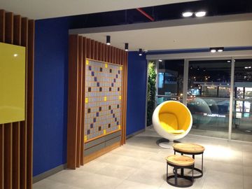 Venta Suite 63m2 con amplio balcón sector Naciones Unidas