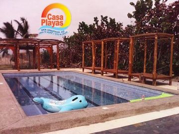 Casa al pie del mar con piscina VENDO en PLAYAS VILLAMIL, via a Data Posorja.