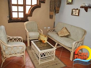 Casa al pie del mar con piscina VENDO en PLAYAS VILLAMIL, via a Data Posorja.