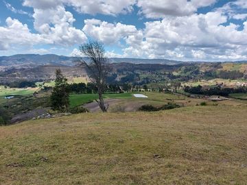 Hacienda lechera ganadera de venta en Nabón a 1 hora de Cuenca completamente tecnificada