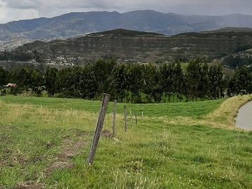 Hacienda lechera ganadera de venta en Nabón a 1 hora de Cuenca completamente tecnificada