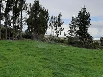 Hacienda lechera ganadera de venta en Nabón a 1 hora de Cuenca completamente tecnificada