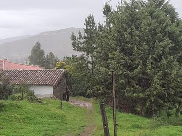 Hacienda lechera ganadera de venta en Nabón a 1 hora de Cuenca completamente tecnificada
