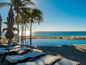 Penthouse, Vista al mar y golf, alberca privada,  en venta Los Cabos.