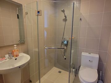 Executive One Bedroom with Parking Slot in Palladium Megaworld Iloilo