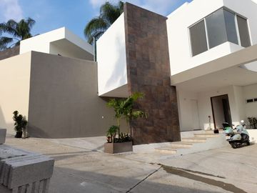 Casa en Venta, Jardines de Delicias, Cuernavaca Morelos