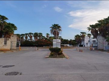 ¡Remate Bancario! Excelente Oportunidad, Bonita casa en condominio.