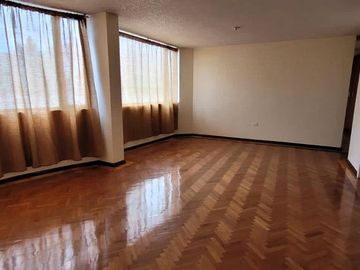 Venta Edificio Rentero al Norte sector Carcelen para Inversionistas