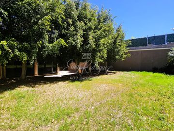 CASA EN VENTA, PRIMERA SECCIÓN DE BALCONES DEL CAMPESTRE, LEÓN, GTO; SUPER PRECIO DE OPORTUNIDAD.