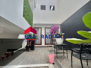 Dijual Rumah Hook di Jl Abdul Majid Dalam, Jakarta Selatan