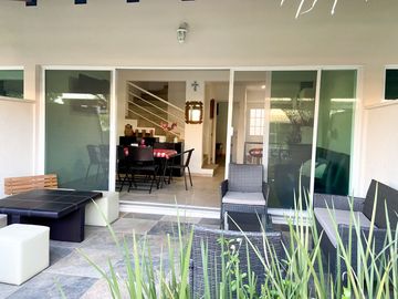 Casa con alberca, roof garden con jacuzzi