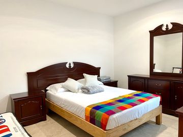 Casa con alberca, roof garden con jacuzzi