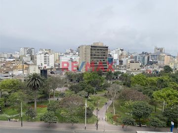 Oficina En Venta En El Corazon De Miraflores