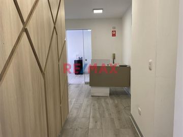 Oficina En Venta En El Corazon De Miraflores