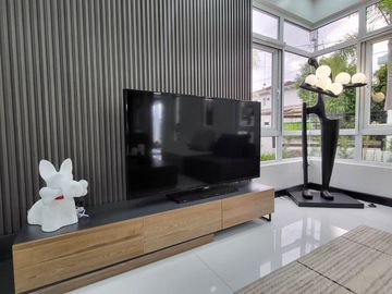 VIP Modern corner house located in chateau de parix, south forbes silang cavite with overlooking view of Mt. Makiling and Laguna De Bay