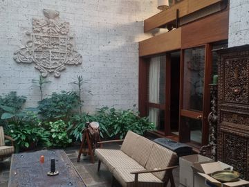 HERMOSA CASA EN VENTA EN LA CALLE MANUEL UGARTECHE - SELVA ALEGRE