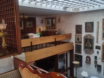 HERMOSA CASA EN VENTA EN LA CALLE MANUEL UGARTECHE - SELVA ALEGRE