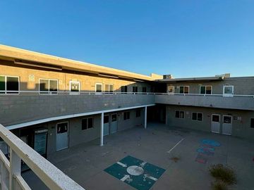 Propiedad en venta para escuela u oficinas en Colonia Las Flores cerca del Periferico Norte Hermosillo Sonora