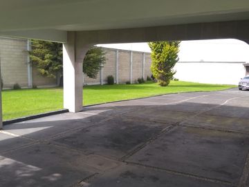 RESIDENCIA EN VENTA EN CACALOMACAN