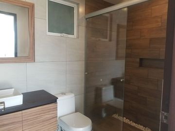 Estrene nuevo Departamento a 800 metros de la estación Lerma del Tren Interurbano y una cuadra de Walmart Plazas Outlet.