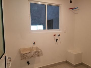 Estrene nuevo Departamento a 800 metros de la estación Lerma del Tren Interurbano y una cuadra de Walmart Plazas Outlet.