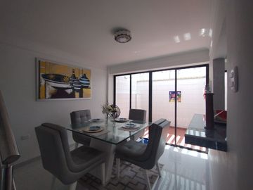 Casa en venta en Los Alpes.