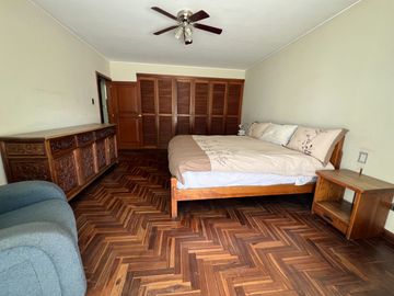 VENTA CASA  970 M2 - CHACARILLA – SURCO – HERMOSA