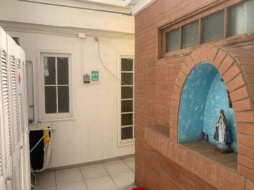 VENDEMOS GRAN CASA EN QUINTA NORMAL
