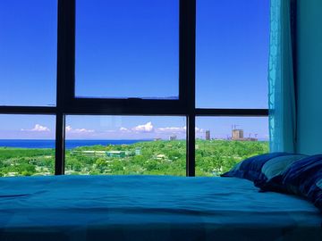 New Modern Condo: One Manchester Place Mactan Newtown with Stunning Ocean View