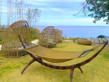 New Modern Condo: One Manchester Place Mactan Newtown with Stunning Ocean View
