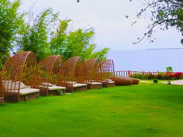 New Modern Condo: One Manchester Place Mactan Newtown with Stunning Ocean View