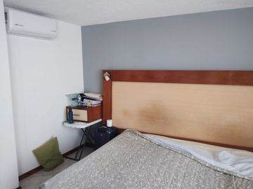VENTA DE EDIFICIO SEMI NUEVO EN AV. SOLIDARIDAD POR SORIANA RIO, VARIAS OFICINAS, O LOFTS, ESTACIONAMIENTO
