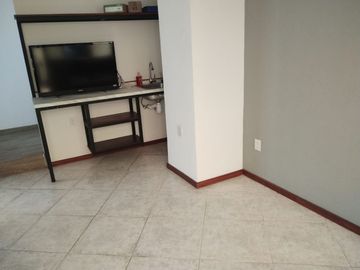 VENTA DE EDIFICIO SEMI NUEVO EN AV. SOLIDARIDAD POR SORIANA RIO, VARIAS OFICINAS, O LOFTS, ESTACIONAMIENTO