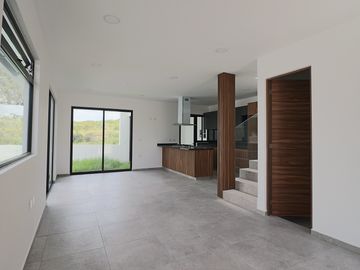 Casa Nueva en Venta en Cañadas del bosque Morelia