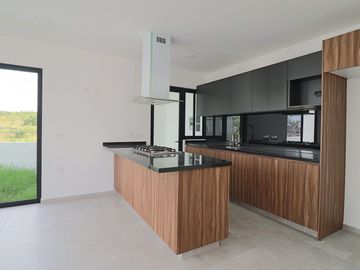 Casa Nueva en Venta en Cañadas del bosque Morelia