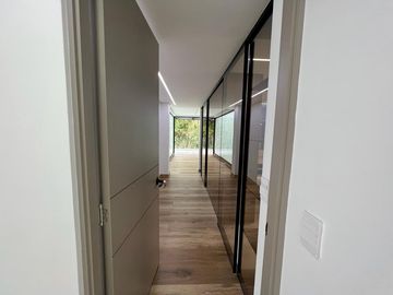 CASA CAMPESTRE EN ENVIGADO-LOMA DEL ESMERALDAL