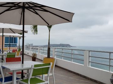 En venta exclusivo departamento ubicado justo al pie del mar! San Lorenzo - Salinas.