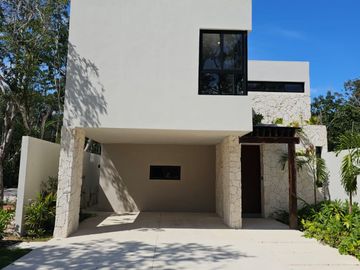 Villa de 4 recámaras en Venta en Tulum