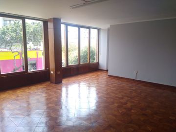 Alquiler de Oficina, Local, Consultorio, Hostel, Jr Berlín, Miraflores, Lima