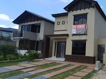 Casa en venta de estreno Ciudad Celeste Etapa Estribor